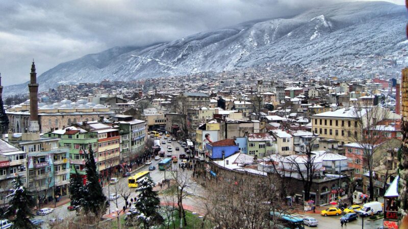 Bursa Ulu Cami ve tarihi sokaklar